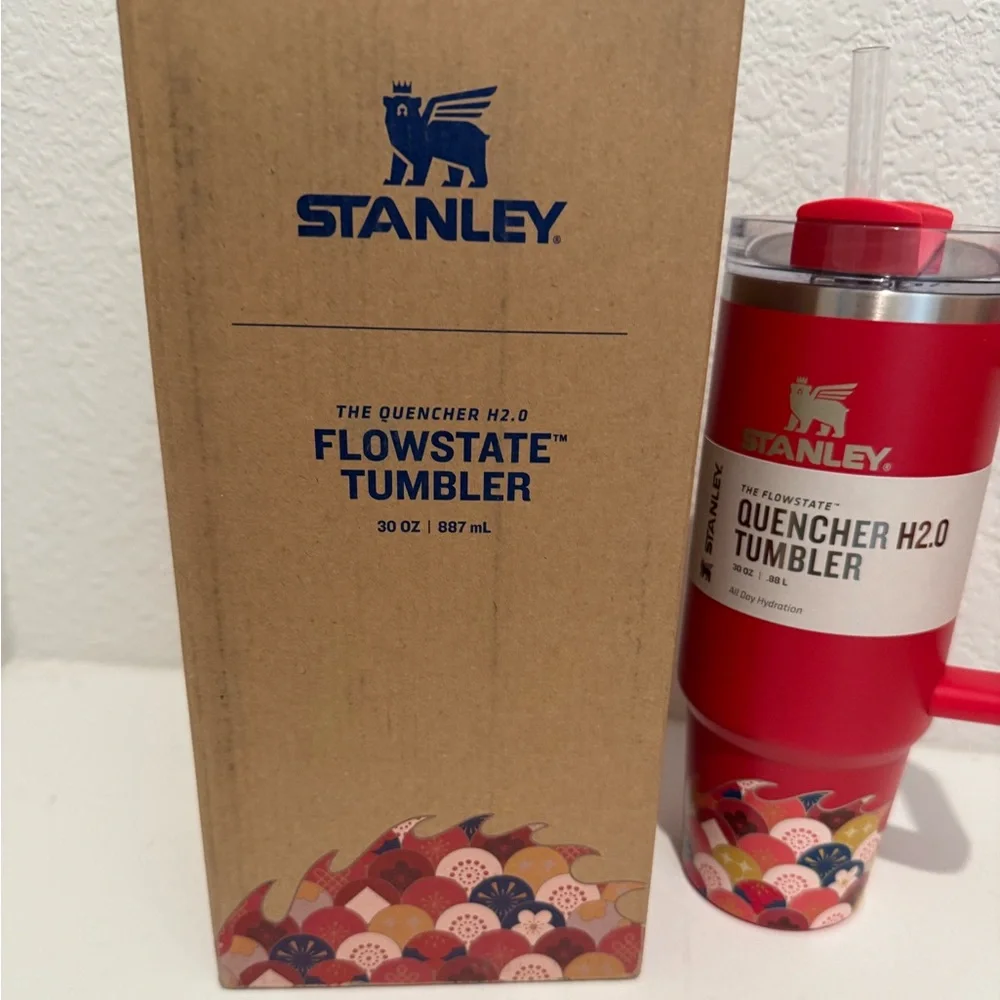 Stanley Red Dragon Lunar New Year 30oz Tumbler Water Cup Quencher H2.0 FlowState - Picture 4 of 11